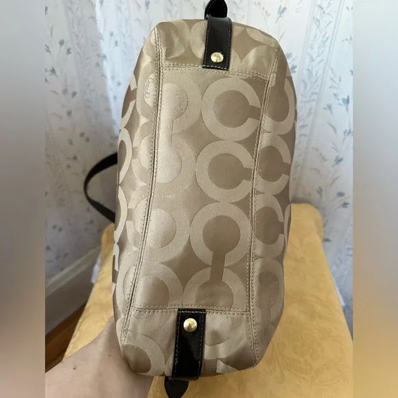 Coach Tan and Brown Signature Shoulder Bag - Picture 6 of 16